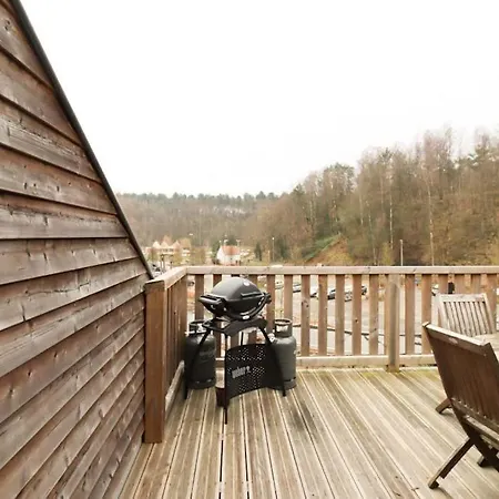 Recreatiedomein Warredal - The Lodge Neeroeteren Exterior photo